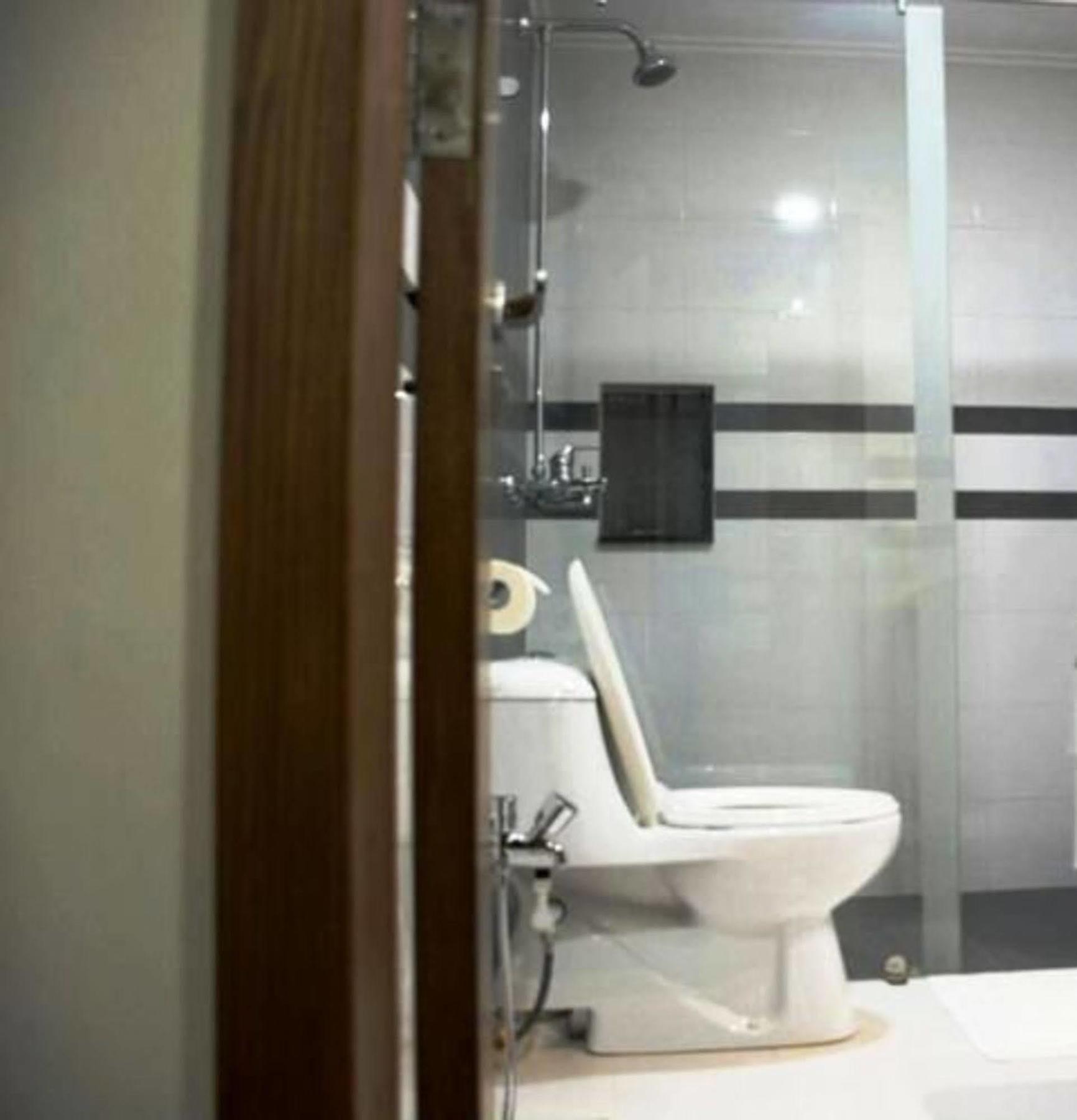 Bling Hotel International 물탄 외부 사진